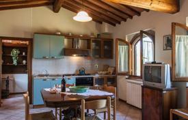 Villa – Bucine, Toskana, İtalya. 1,290,000 €