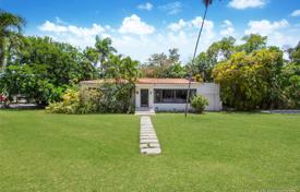 Yazlık ev – Miami sahili, Florida, Amerika Birleşik Devletleri. $1,795,000