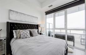 2 odalılar daire North York'da, Kanada. C$829,000