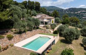 6 odalılar villa Grasse'ta, Fransa. 1,590,000 €
