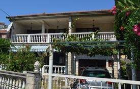 Villa – Igalo, Herceg-Novi, Karadağ. 650,000 €