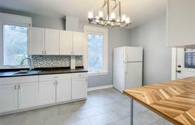 9 odalılar konak Old Toronto'da, Kanada. C$1,341,000