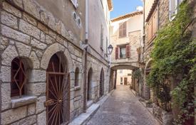 4 odalılar yazlık ev Antibes'te, Fransa. 850,000 €