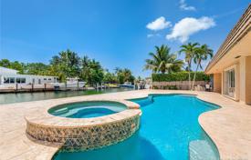 Villa – North Miami, Florida, Amerika Birleşik Devletleri. $1,400,000