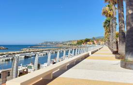 3 odalılar daire 92 m² Liguria'da, İtalya. 390,000 €