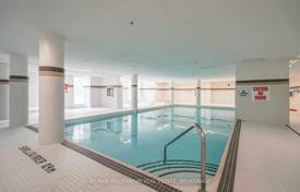 6 odalılar daire Etobicoke'de, Kanada. C$768,000
