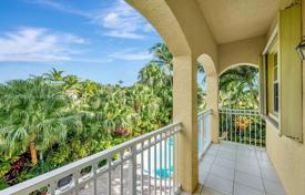 Şehir içinde müstakil ev – West End, Miami, Florida,  Amerika Birleşik Devletleri. $2,097,000