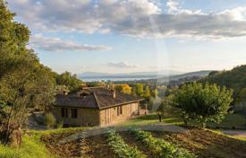 5 odalılar villa 500 m² Tuoro Sul Trasimeno'da, İtalya. 900,000 €