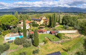 50 odalılar konak Terranuova Bracciolini'de, İtalya. 3,000,000 €