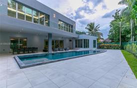 Villa – Miami, Florida, Amerika Birleşik Devletleri. 2,804,000 €