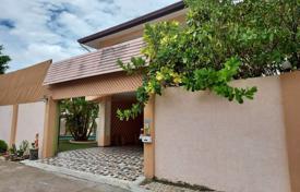 4 odalılar villa 460 m² Pattaya'da, Tayland. $291,000