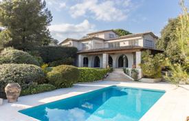 8 odalılar villa Saint-Paul-de-Vence'de, Fransa. 5,500,000 €