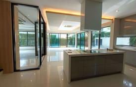 Yazlık ev – Nonthaburi, Tayland. $1,327,000