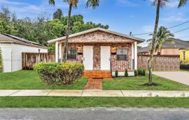 Şehir içinde müstakil ev 73 m² Pompano Beach'da, Amerika Birleşik Devletleri. $418,000