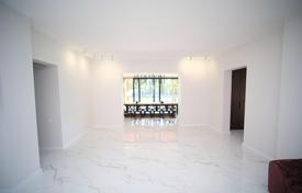8 odalılar şehir içinde müstakil ev 500 m² Didi Dighomi'de, Gürcistan. $1,150,000
