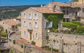 Konak – Murs (Provence - Alpes - Cote d'Azur), Provence - Alpes - Cote d'Azur, Fransa. 1,000,000 €