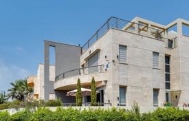 Yazlık ev – Netanya, Center District, İsrail. 1,669,000 €