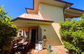 3 odalılar daire 112 m² Rosignano Marittimo'da, İtalya. 355,000 €