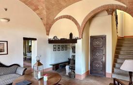 5 odalılar villa 495 m² Castelnuovo di Val di Cecina'da, İtalya. 1,100,000 €