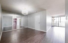 7 odalılar daire Scarborough'da, Kanada. C$918,000