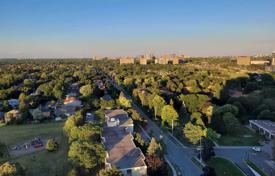 3 odalılar daire North York'da, Kanada. C$827,000