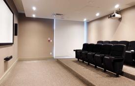 5 odalılar daire Scarborough'da, Kanada. C$901,000