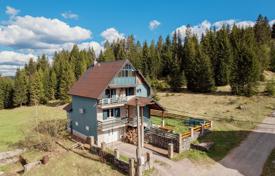 8 odalılar şehir içinde müstakil ev 200 m² Zabljak (city)'da, Karadağ. 320,000 €