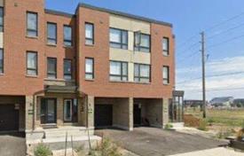6 odalılar konak Etobicoke'de, Kanada. C$1,917,000