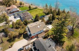 12 odalılar şehir içinde müstakil ev Scarborough'da, Kanada. C$2,457,000