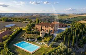 Arsa Montalcino'da, İtalya. 2,600,000 €