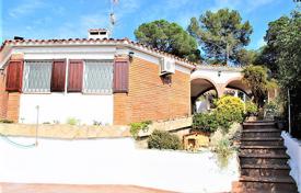 Villa – Lloret de Mar, Katalonya, İspanya. 220,000 €