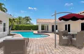 Villa – Miami, Florida, Amerika Birleşik Devletleri. $1,399,000