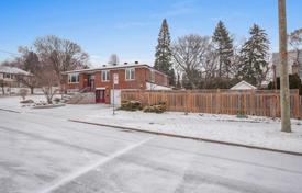 4 odalılar şehir içinde müstakil ev Scarborough'da, Kanada. C$1,734,000