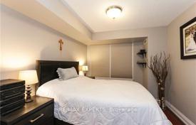5 odalılar daire North York'da, Kanada. C$788,000