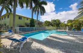 Şehir içinde müstakil ev – Fort Lauderdale, Florida, Amerika Birleşik Devletleri. $700,000