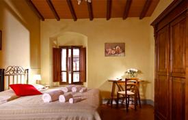 Konak Gambassi Terme'de, İtalya. Price on request