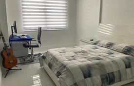 2 odalılar kondominyumda daireler 118 m² Miami sahili'nde, Amerika Birleşik Devletleri. $560,000