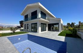 6 odalılar villa 268 m² Manavgat'da, Türkiye. $816,000