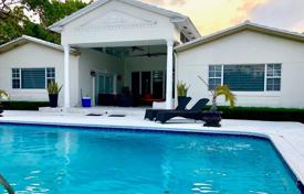 7 odalılar villa 380 m² Miami sahili'nde, Amerika Birleşik Devletleri. $5,500,000