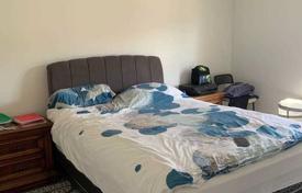 7 odalılar şehir içinde müstakil ev North York'da, Kanada. C$2,282,000