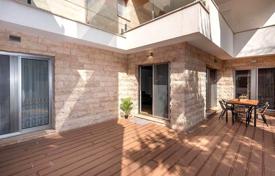 2 odalılar daire 76 m² Kotor (city)'da, Karadağ. 530,000 €