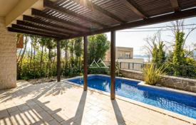 4 odalılar villa 240 m² Tivat city'da, Karadağ. 840,000 €