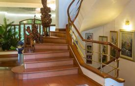 5 odalılar villa 900 m² Arezzo'da, İtalya. 1,300,000 €
