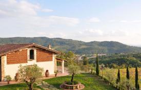 Villa 400 m² Capolona'da, İtalya. 950,000 €
