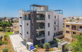 2 odalılar çatı dairesi 118 m² Germasogeia'da, Kıbrıs. 750,000 €