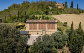 9 odalılar köşk 205 m² San Gimignano'da, İtalya. 930,000 €