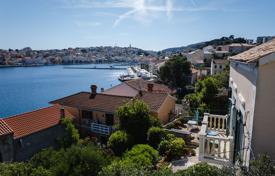 8 odalılar şehir içinde müstakil ev 194 m² Mali Losinj'da, Hırvatistan. 595,000 €