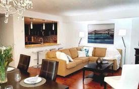 1 odalılar daire Harbour Square'de, Kanada. C$704,000