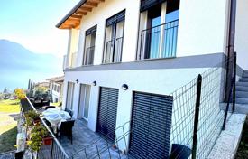 6 odalılar daire 220 m² Como Gölü'nde, İtalya. 700,000 €