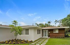 Yazlık ev – Pinecrest, Florida, Amerika Birleşik Devletleri. $845,000